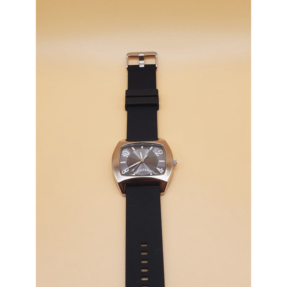Womens Watch - Picture 7 of 8